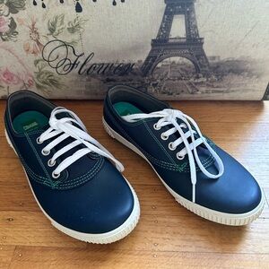 Cougar Dash Rain Shoes - Size 8 women